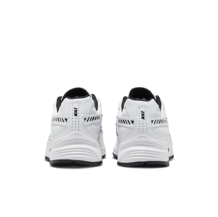 Nike Initiator – White/Silver/Black