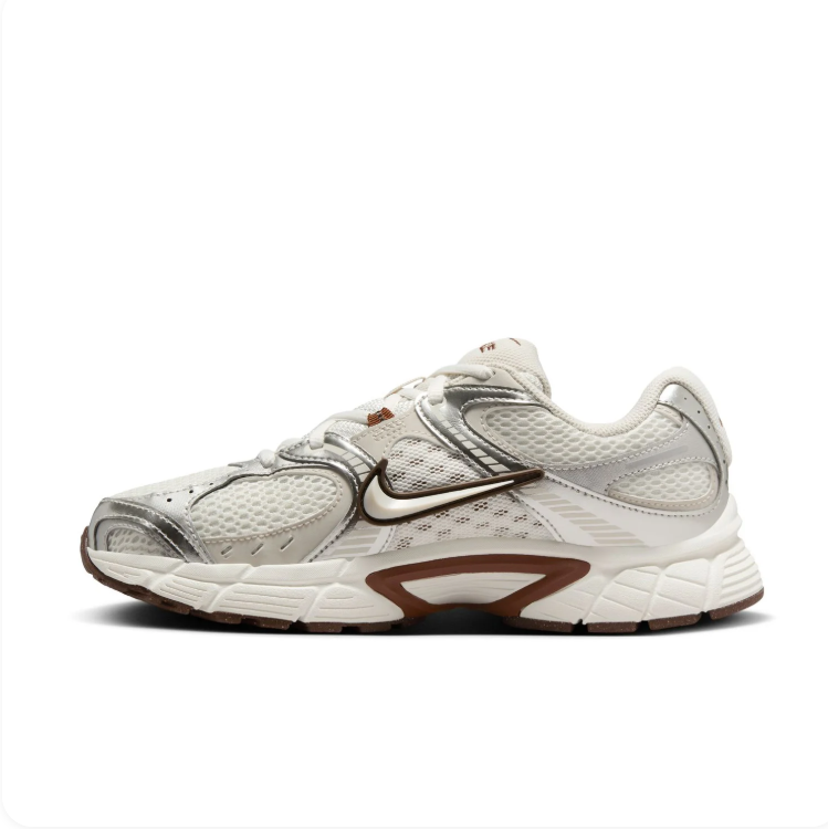 Nike Zoom Vomero 5 – Cream/Silver/Brown