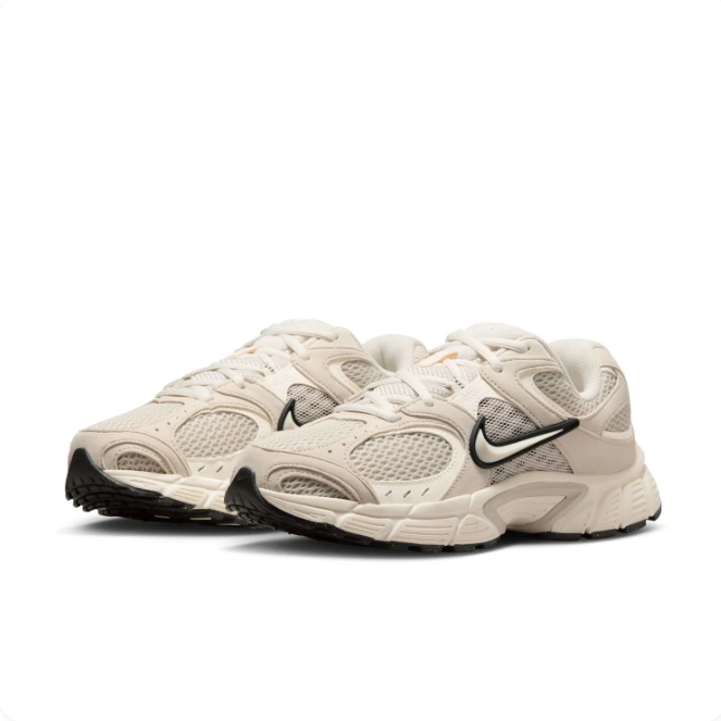 Nike Zoom Vomero 5 – Cream/Sand/Black