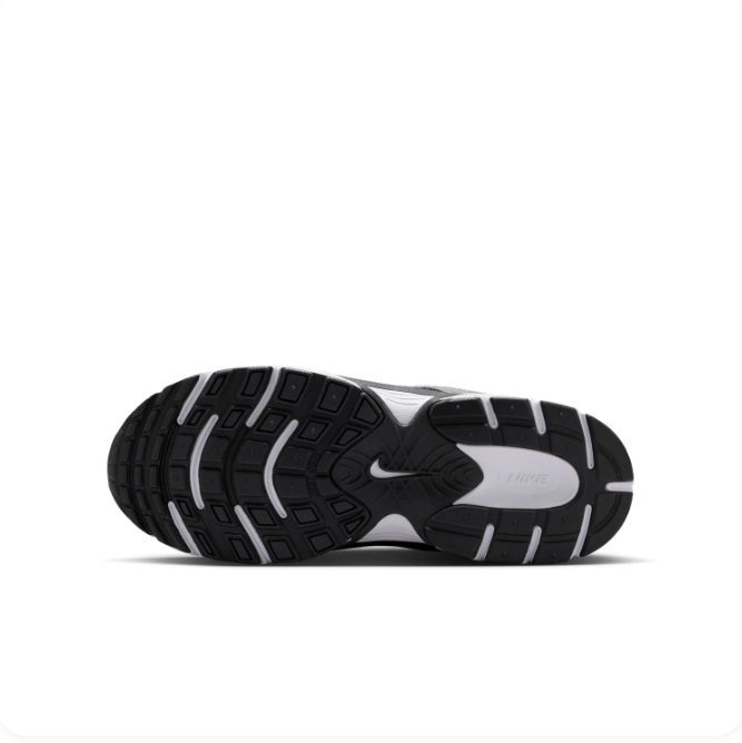 Nike Initiator – Black/Metallic Silver/White