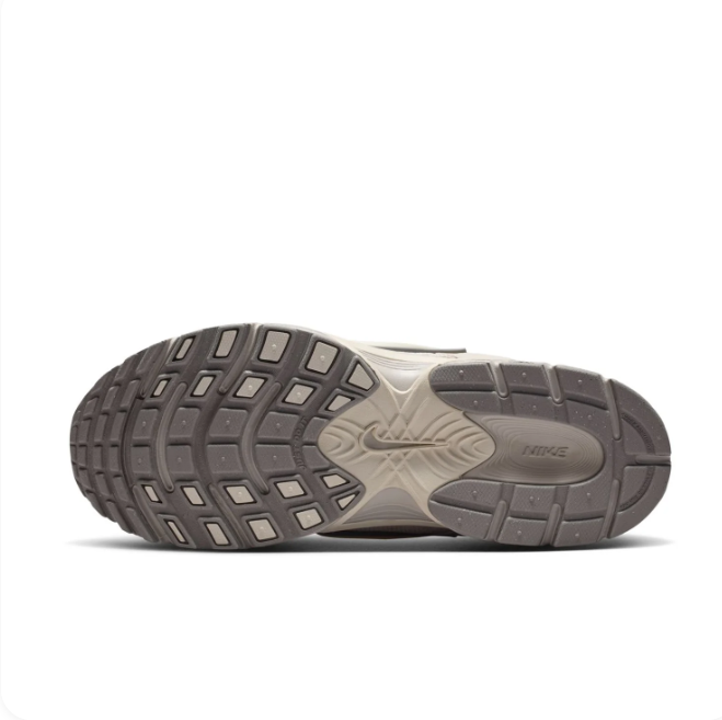 Nike Zoom Vomero 5 – Phantom/Light Orewood Brown
