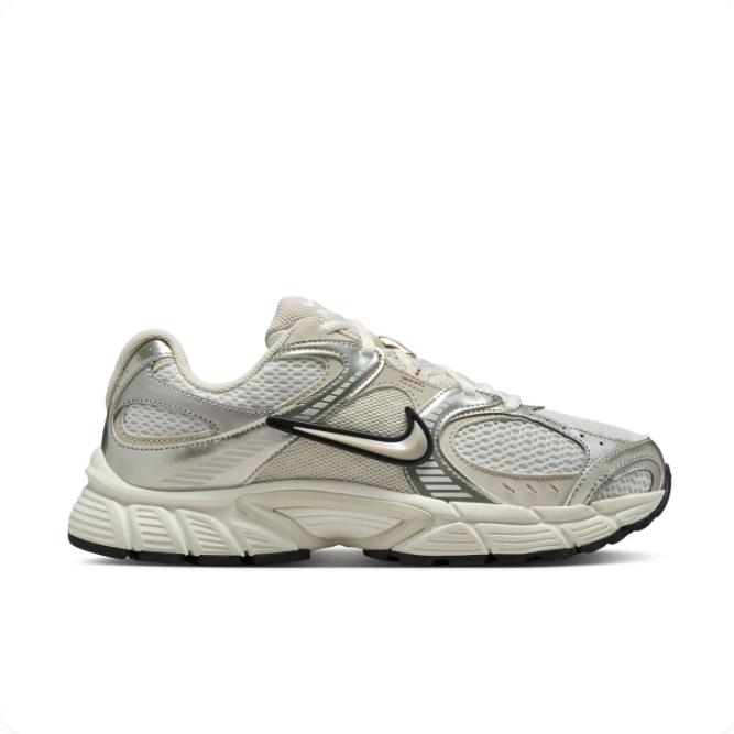 Nike Initiator – White/Metallic Silver/Sail