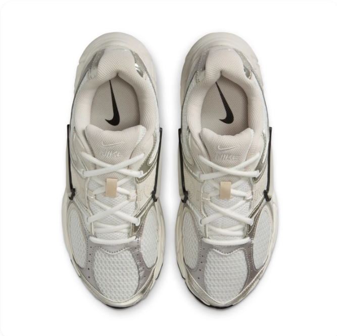 Nike Initiator – White/Metallic Silver/Sail