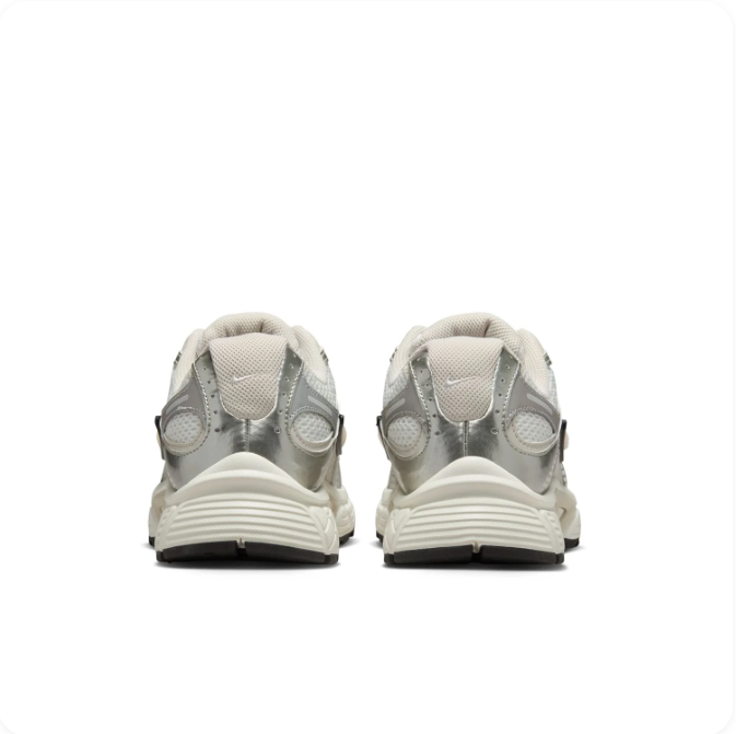 Nike Initiator – White/Metallic Silver/Sail