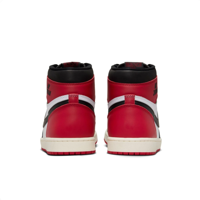 Air Jordan 1 Retro High OG – Black Toe