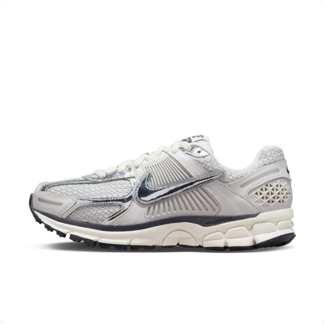 Nike Zoom Vomero 5 – Light Grey/Silver/Black