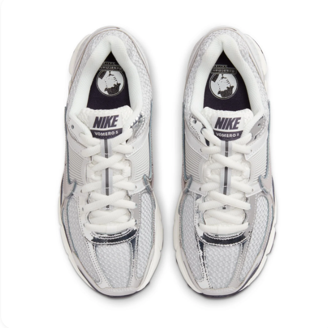 Nike Zoom Vomero 5 – Light Grey/Silver/Black